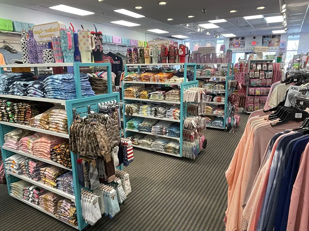 simply williamsburg gallery image