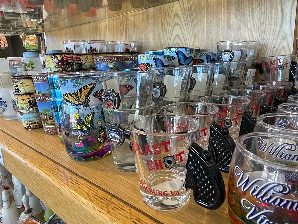 simply williamsburg gallery image