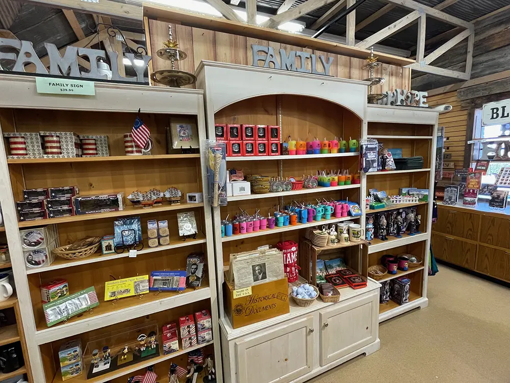 wallaces gallery image