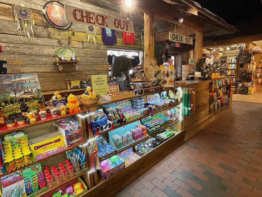 wallaces gallery image